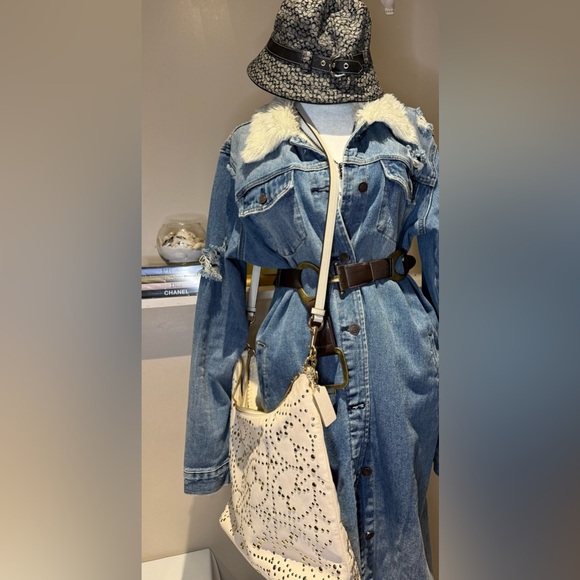 Coach Celeste Winter White and Gold Studded Bag W/Crossbody Whip Stitch Strap - Picture 8 of 9